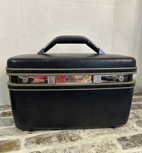 Astuccio trucco treno medaglia